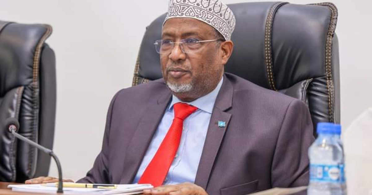 Guddoomiye Sheekh Aadan oo shir guddoomiyay kulanka Xildhibaannada ee 2da Aqal