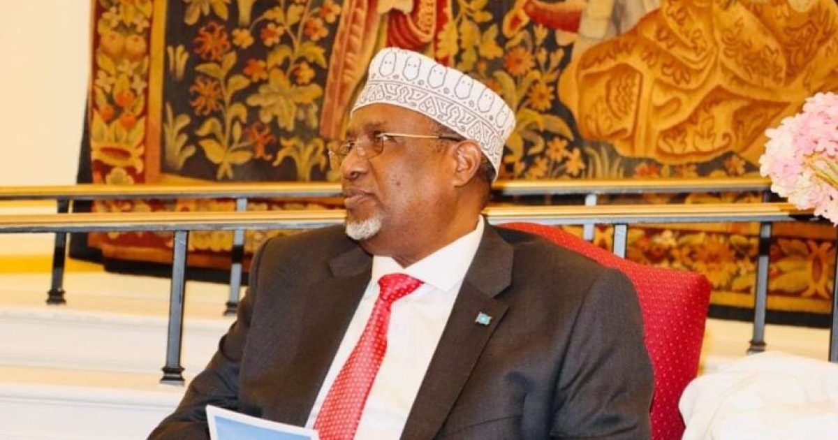 Guddoomiye Sheekh Aadan oo bulshada Soomaaliyeed ugu hambalyeeyay deyn cafinta