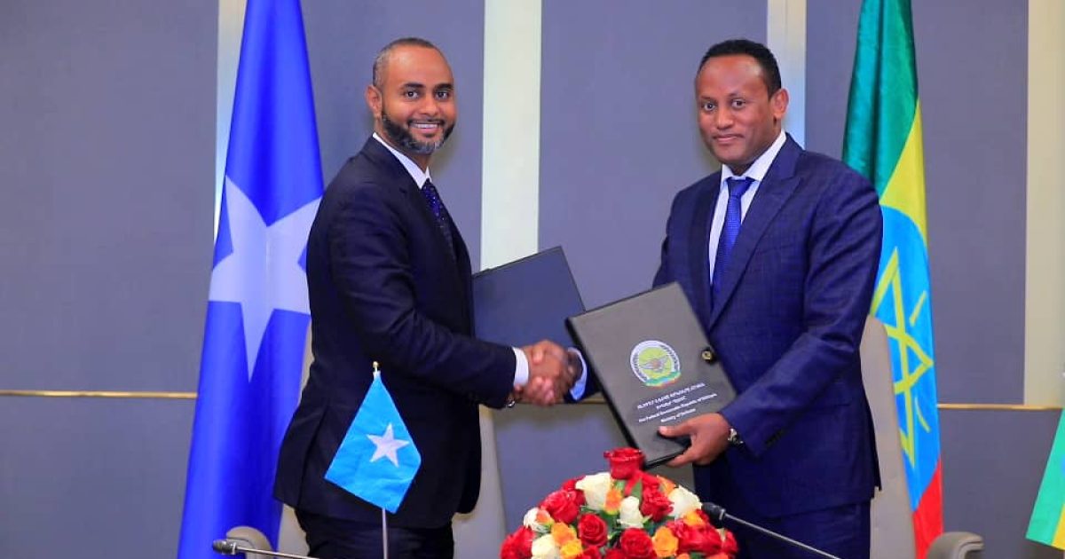 Soomaaliya iyo Ethiopia oo mar kale kala saxiixday Is-afgarad la xiriira Arrimaha Difaaca