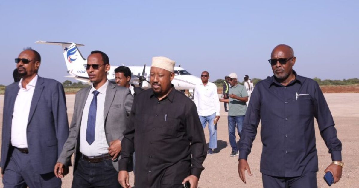 Wafdi uu hoggaaminayo Wasiir kuxigeenka Wasaaradda Howlah Guud XFS oo gaaray Magaalada Baydhabo