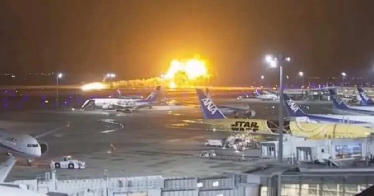 Diyaarad siday 300 oo rakaab oo uu dab ku qabsaday Garoonka Diyaaradaha Tokyo