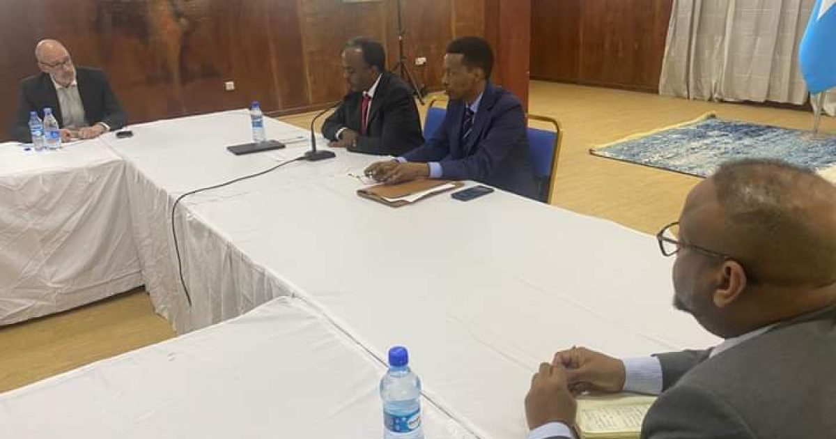 Wasaaradda Arrimaha Dibadda Soomaaliya oo danjireyaasha Beesha Caalamka u gudbisay mowqifkeeda