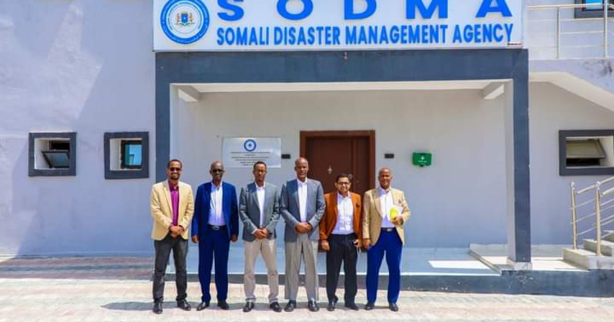 Guddoomiye Ku-xigeenka Hay’adda SoDMA oo qaabilay Guddoomiyaha Jaamacadda Muqdisho