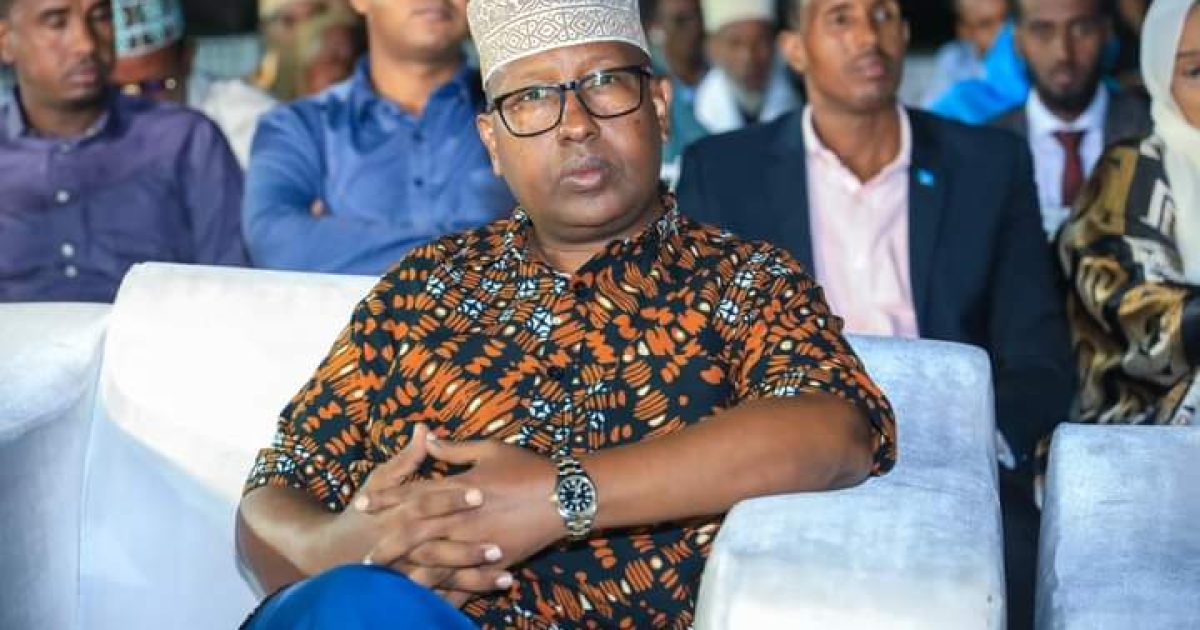 Wasiirka Arrimaha Gudaha XFS oo ka qeybgalay madal cilmiyeed lagu qabtay Muqdisho “SAWIRRO”