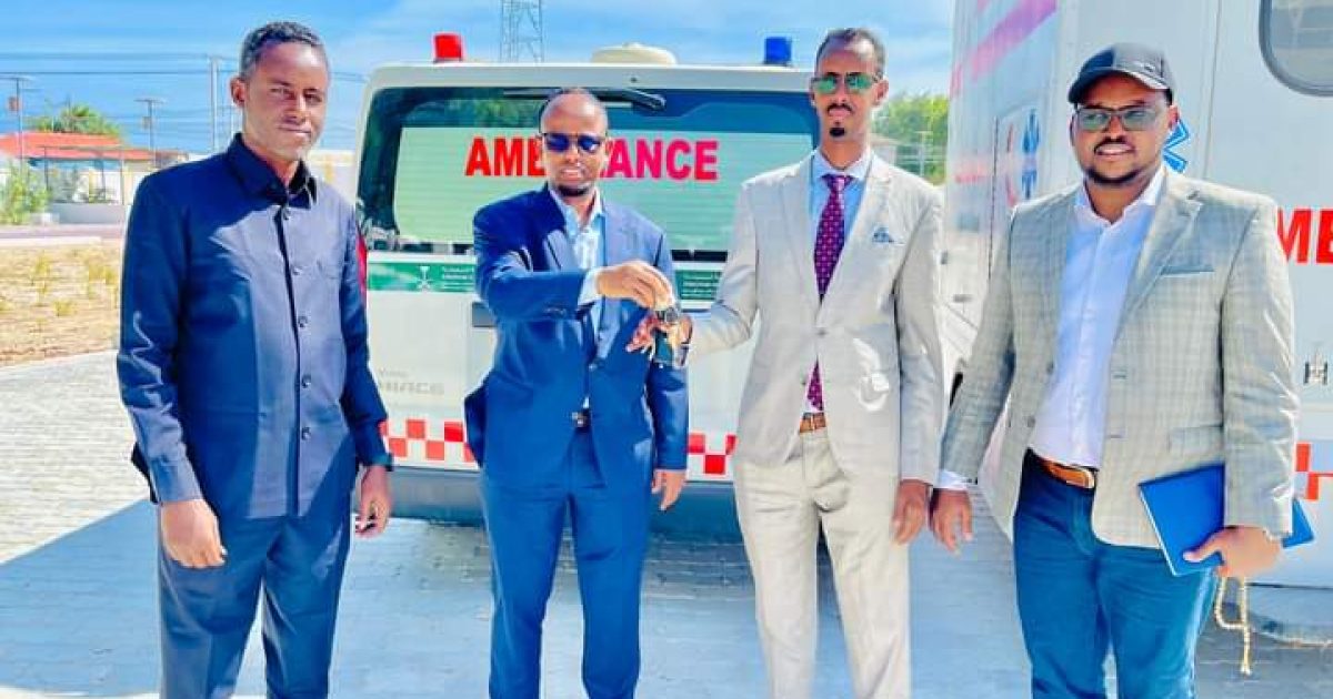 Gaadiidka gurmadka degdega ah oo lagu wareejiyay Wasaaradda Caafimaadka Galmudug “SAWIRRO”