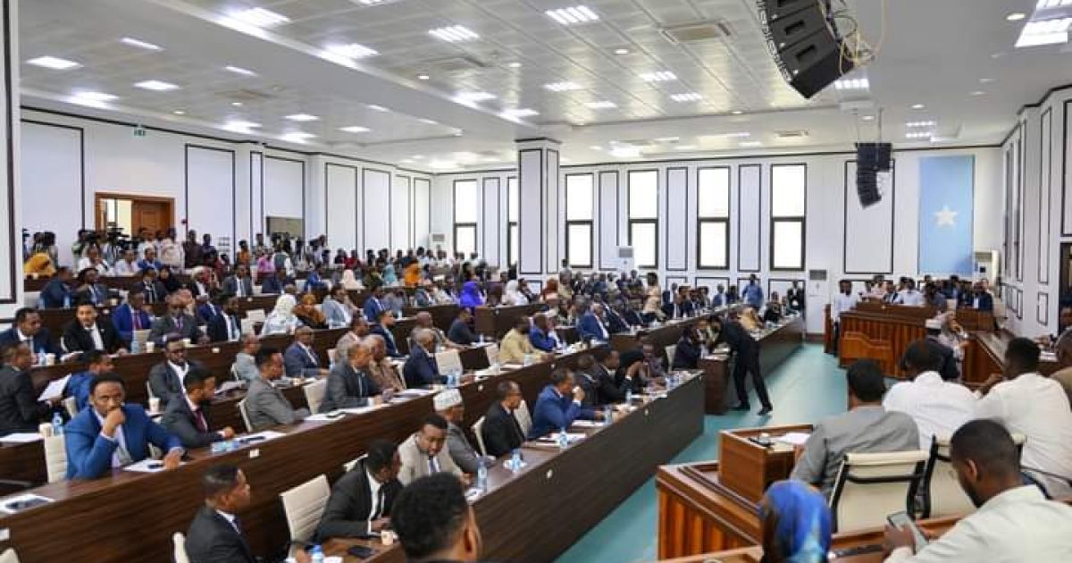 Xildhibaannada BJS oo ka dooday arrimaha siyaasadda iyo go’aamada masiiriga ah ee dalka “SAWIRRO”