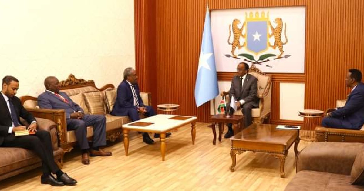 Somali Acting Foreign Minister receives a copy of the credentials of the newly appointed Kenyan Ambassador