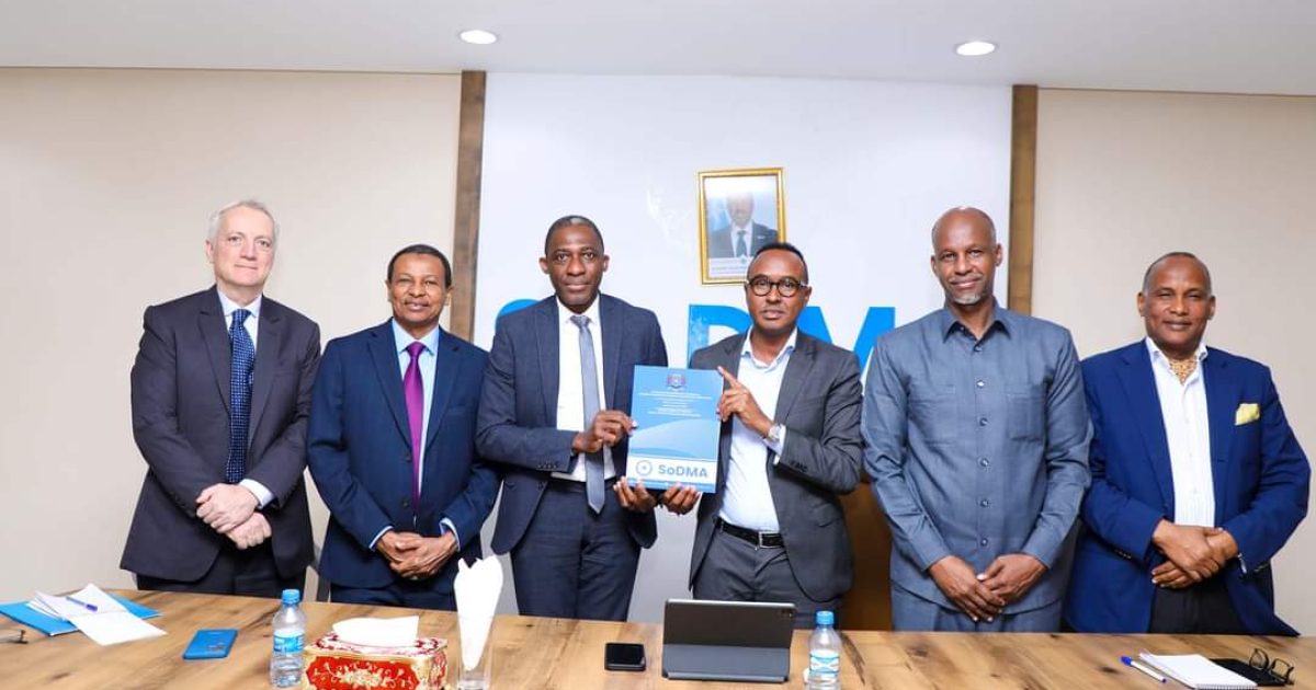 Guddoomiyaha SoDMA oo xafiiskiisa ku qaabilay wakiilka barnaamijka cunnada adduunka ee Soomaaliya