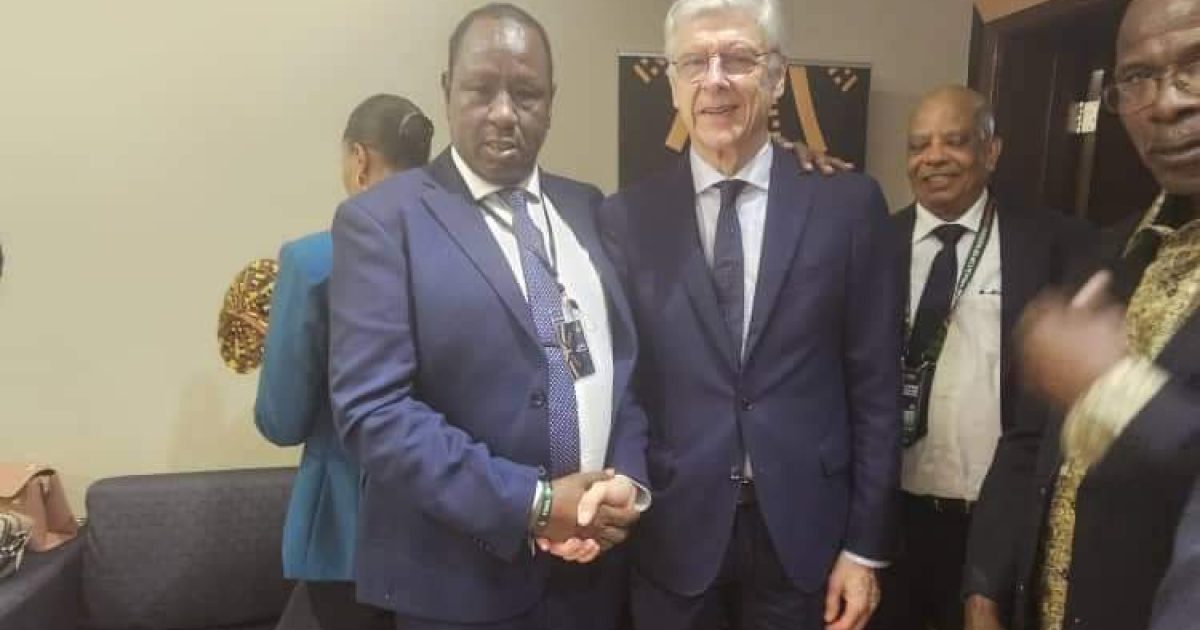 Infantino iyo Wenger oo ammaanay horumarka kubadda cagta Soomaaliya