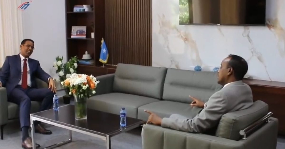 Safiirka Soomaaliya ee Kenya oo qaabilay Ra’iisul Wasaarihii hore ee dalka mudane Rooble