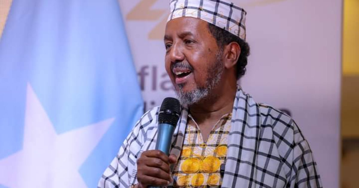 Madaxweyne Xasan Sheekh oo ka qeybgalay qalinjebinta dufcadda 22-aad ee Jaamacadda Ummadda