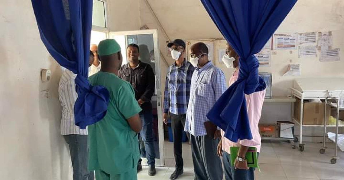 Howlwadeeno ka socday Mashruuca Talaalka  COVID-19 oo kormeeray Isbitaalka Baydhabo