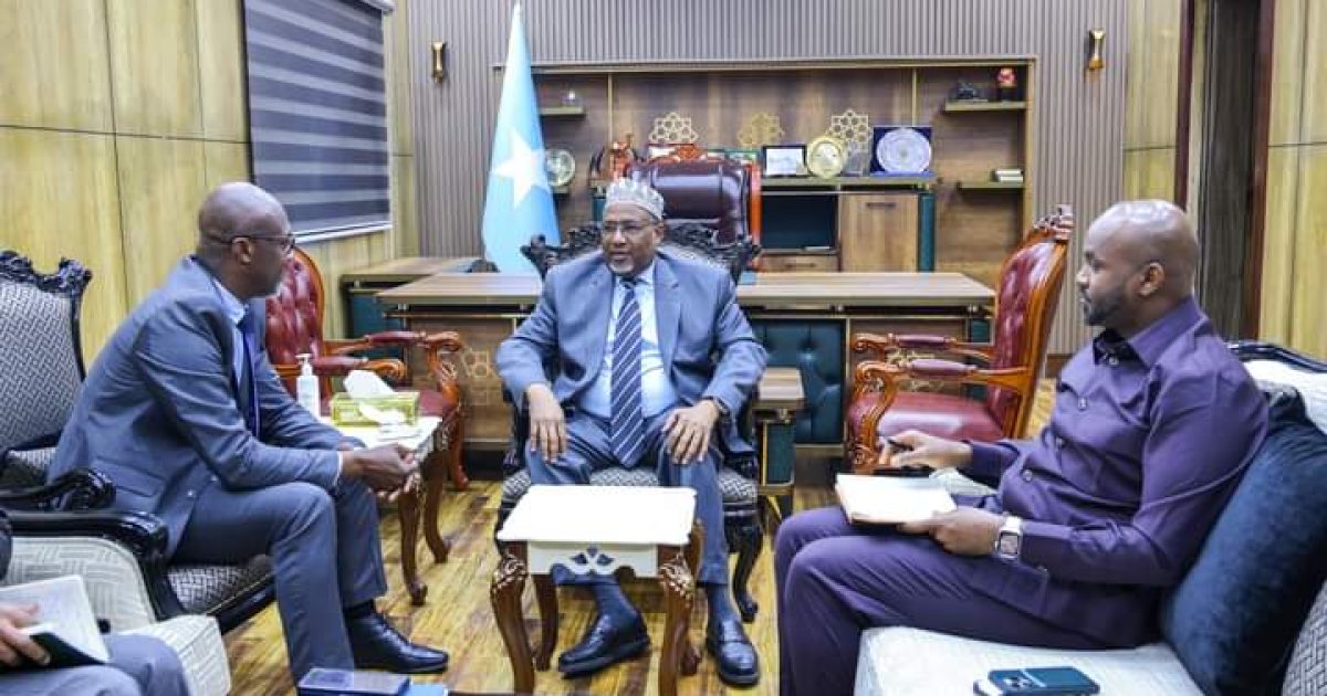 Guddoomiyaha Golaha Shacabka BJFS oo qaabilay Wakiilka UNHCR ee Soomaaliya