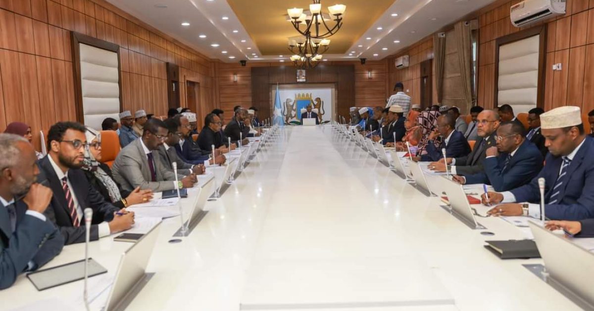 Kulanka Golaha Wasiirrada oo lagu lafaguray amniga dalka