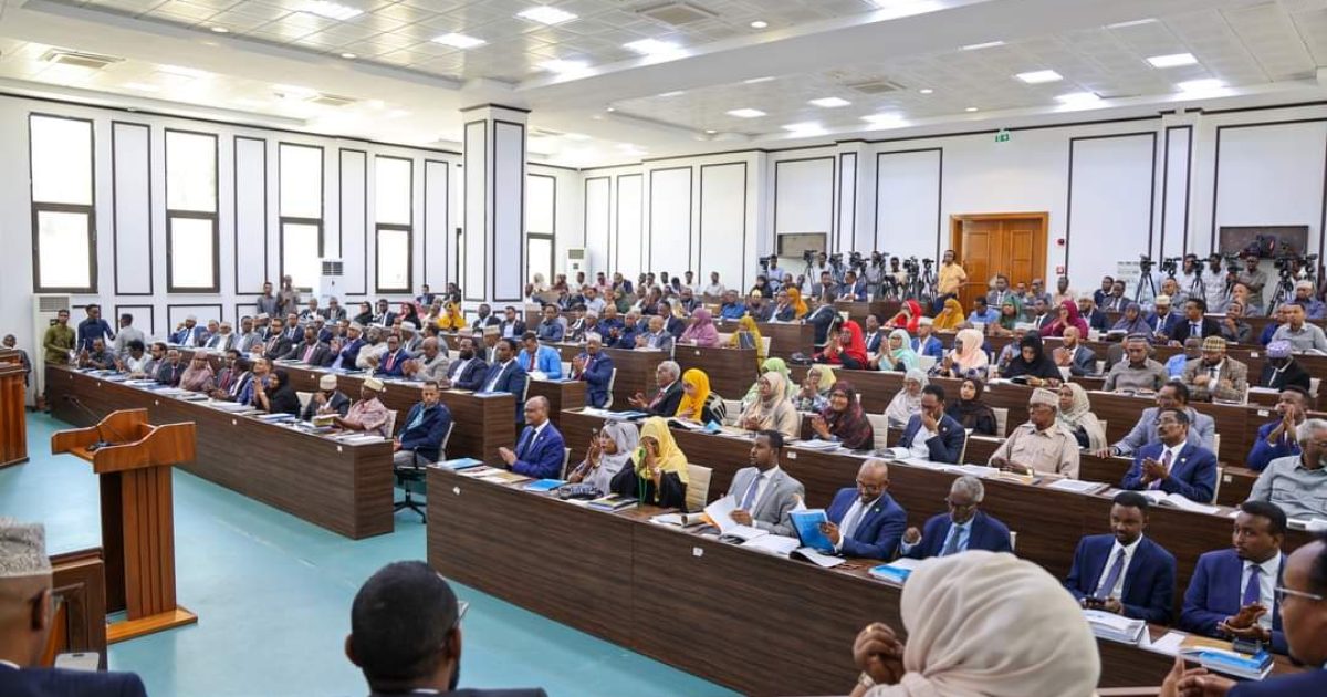 Baaralamanka labadiisa Aqal oo loo qeybiyay wax ka badalka Dastuurka Cutubka 1aad ilaa 4aad