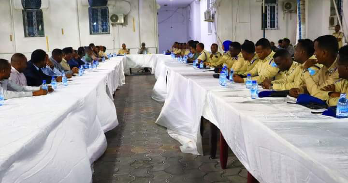 Boliiska iyo Gobolka Banaadir oo ka shiray amniga Caasimadda