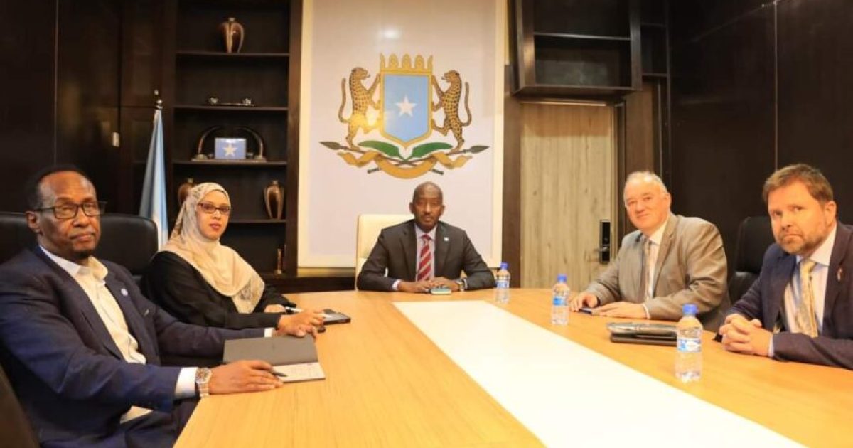 Wasiirka Kalluumeysiga XFS oo kulan la yeeshay Safiirka Norway ee Soomaaliya