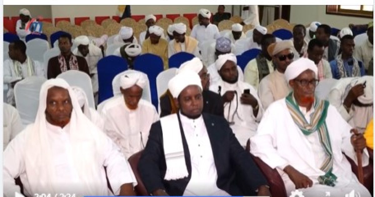 Culimaa’udiinka Ahlu Sunna Wal Jamaaca oo ku baaqay in Dastuurka dalka lagu cadeeyo madhabka Shaaficiga