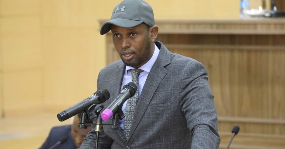 Senator Xasan Kobac oo ka warbixiyay baraamij afurin ah oo uu wado magaalooyinka dalka “SAWIRRO”