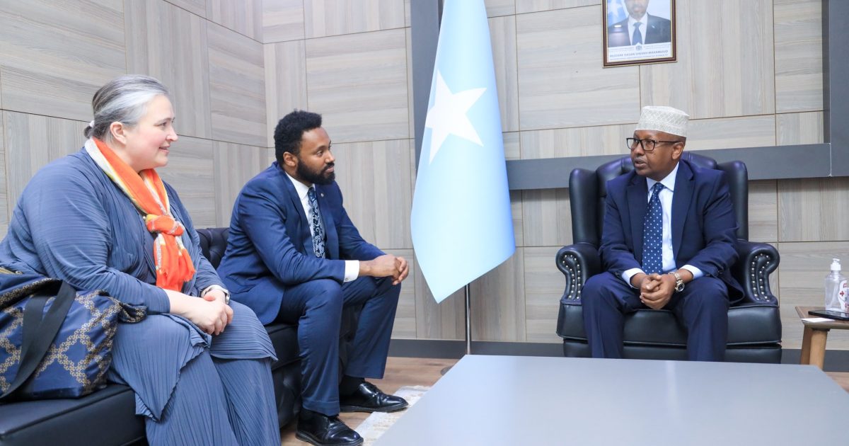 Wasiirka Arrimaha Dibadda oo kala hadlay Ergeyga gaarka ah Finland ee geeska Afrika xoojinta xiriirka labada dal “SAWIRRO”