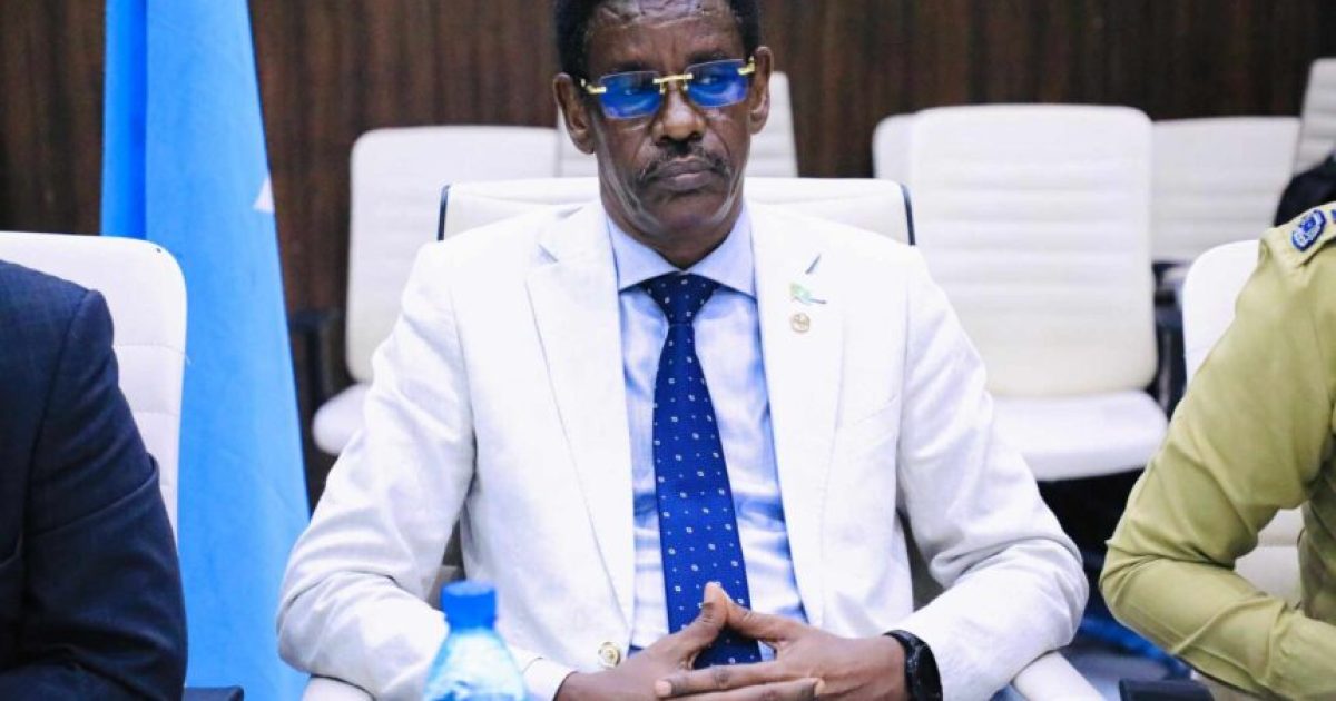 Wasiirka amniga gudaha XFS oo shir guddoomiyay wajiga labaad Marshuurca horumarinta Boliiska Soomaaliyeed