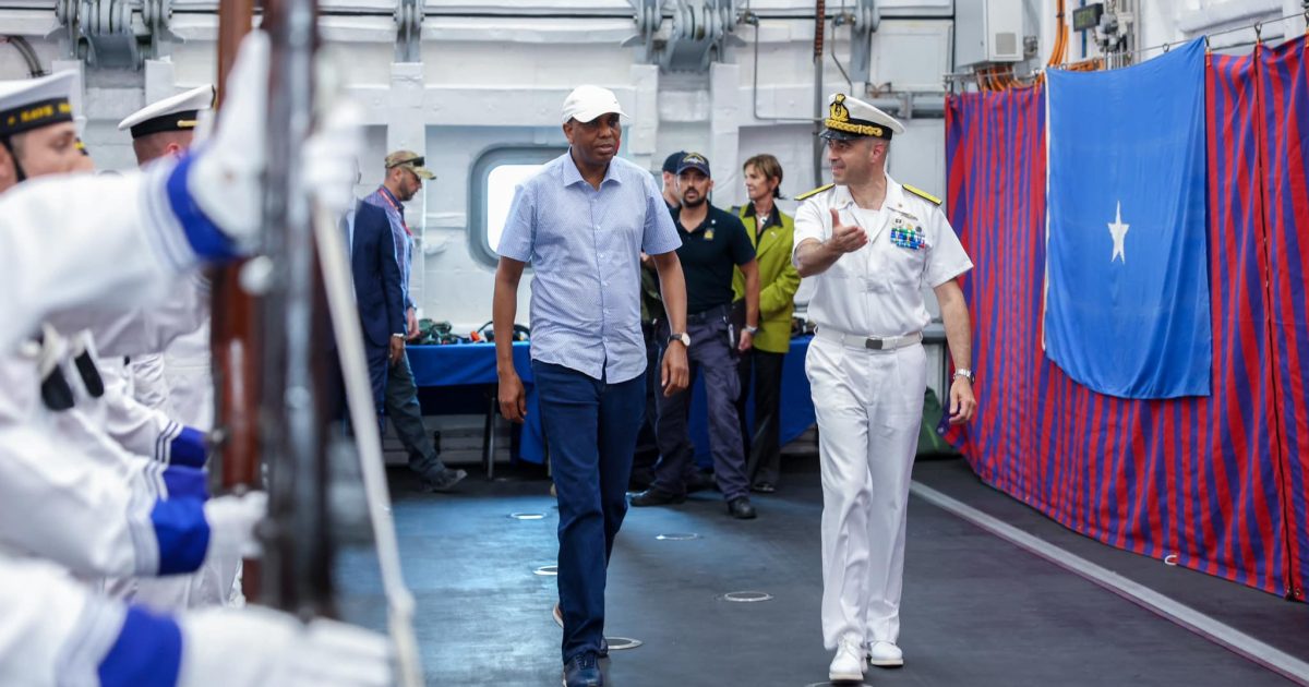 Ra’iisul Wasaare Xamsa “ Hawlgalka Atalanta waxa uu saldhig u ahaa kor u qaadidda badqabka iyo amniga guud ee Badda Soomaaliya”.