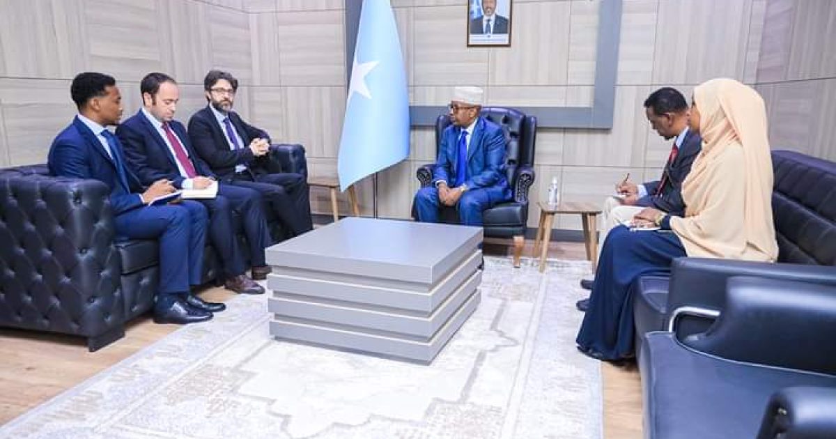 Wasiirka Arrimaha Dibadda oo qaabilay Safiirka Turkiga oo booqasho sharafeed ugu yimid