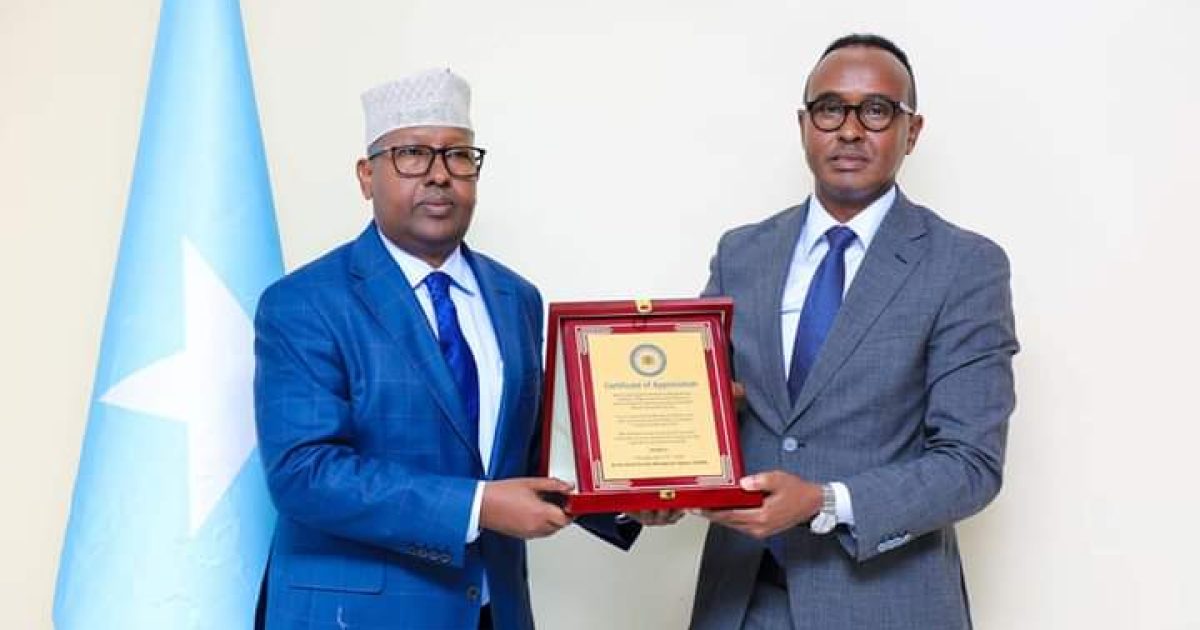 Wasiirka Arrimaha dibadda XFS oo kulan sharafeed loogu qabtay xarunta SoDMA “SAWIRRO”