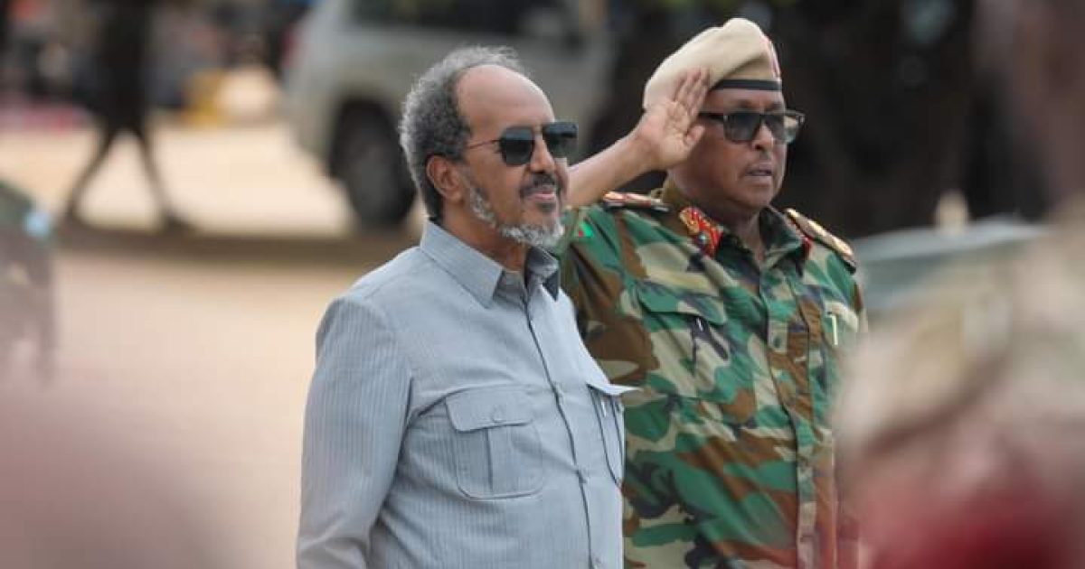 Madaxweyne Xasan Sheekh oo kormeeray qaar ka mid ah Xeryaha iyo Dugsiyada Tababarrada CXD