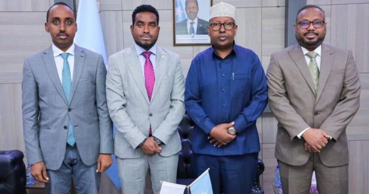 Wasiirka Arrimaha dibadda Oo kulan la qaatay Madax ka socotay IGAD