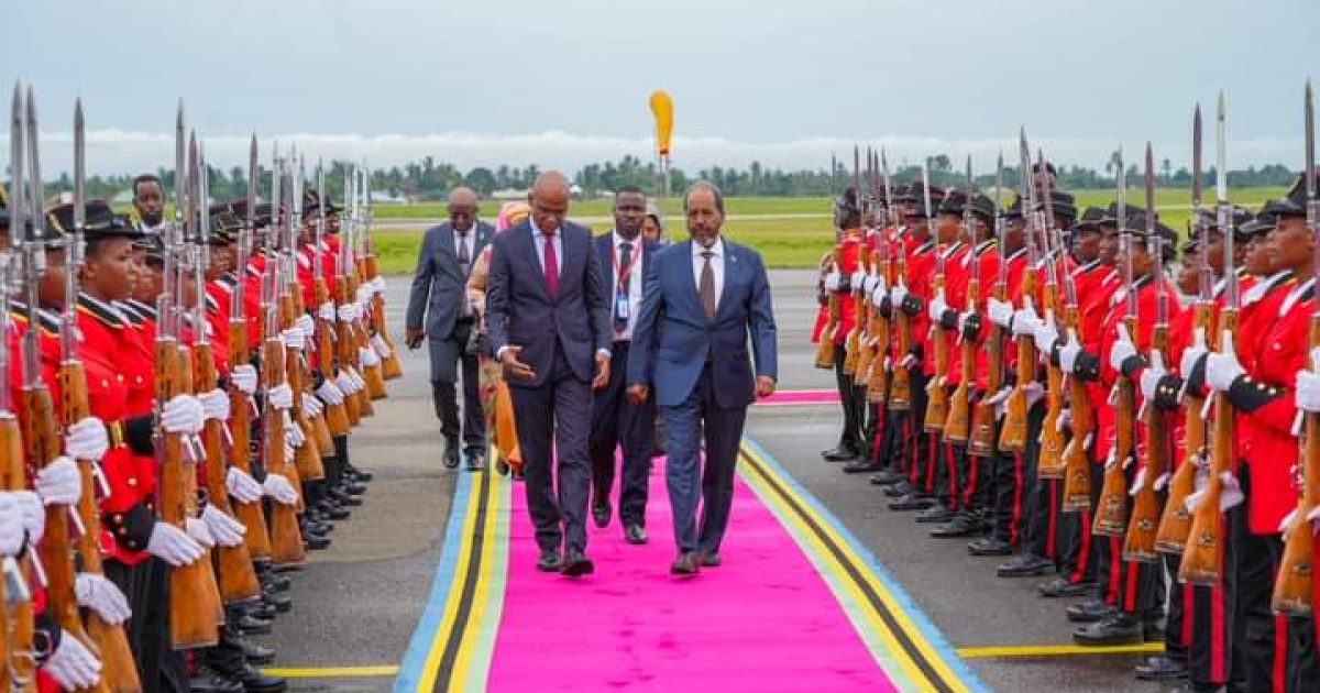 Madaxweyne Xasan Sheekh oo booqasho ku tegay dalka Tanzania “SAWIRRO”