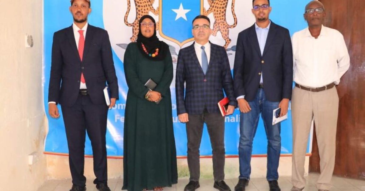 Guddoomiyaha Hay’adda Qaxootiga oo kulan la qaadatay Madaxa Bisha Cas Turkiga