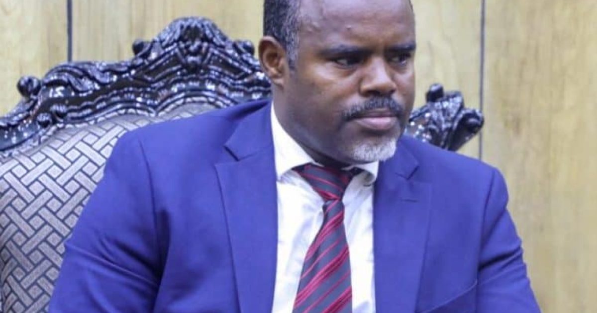 Safiirka Ethiopia ee Soomaaliya oo lagu amray in dalka uu kaga baxo muddo 72 saac gudahood