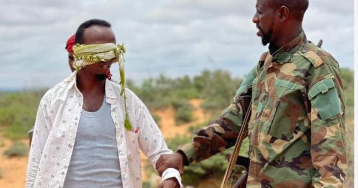 Madaxii sirdoonka Khawaarijta Mudug oo gacanta lagu dhigay