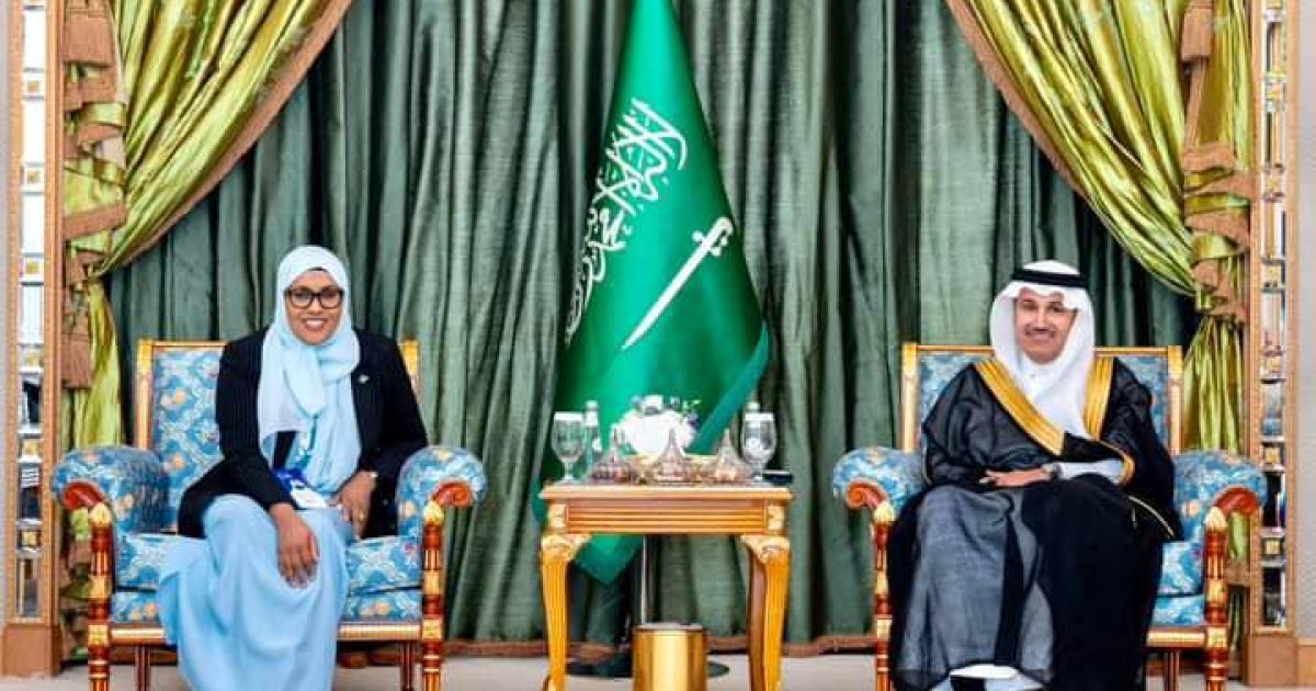 Wasiirka Gadiidka Soomaaliya oo kulan la qaadatay dhiggeeda dalka Sucuudi Carabiya