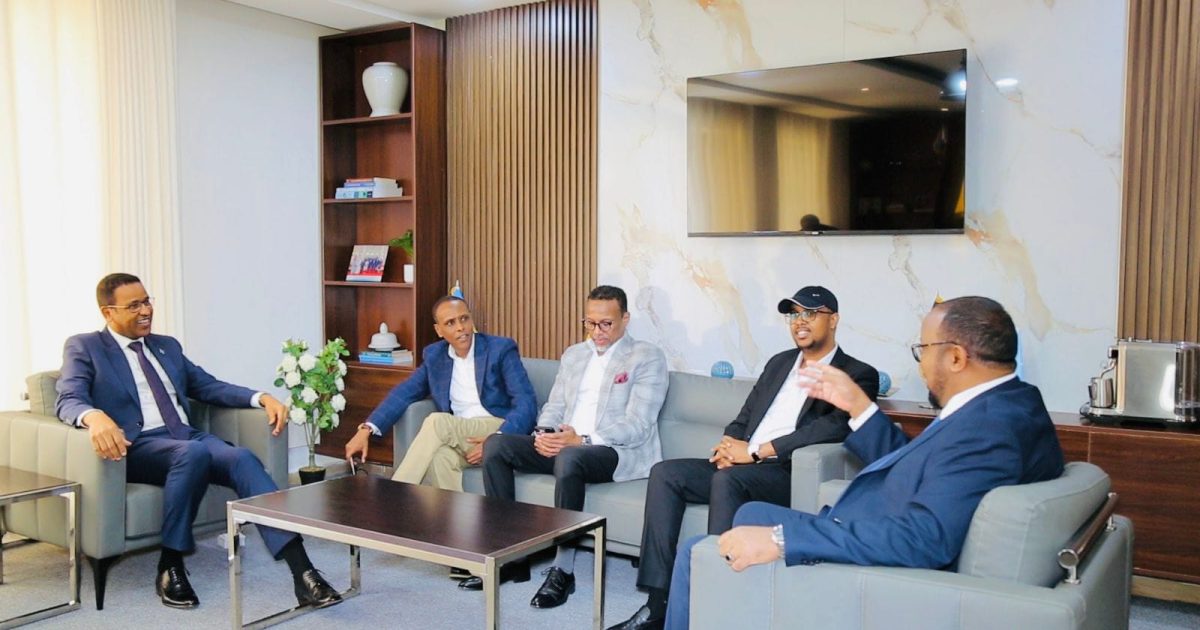 Safiirka Soomaaliya ee Kenya oo xarunta safaaradda ku soo dhaweeyay hoggaamiyaha SSC Khaatumo