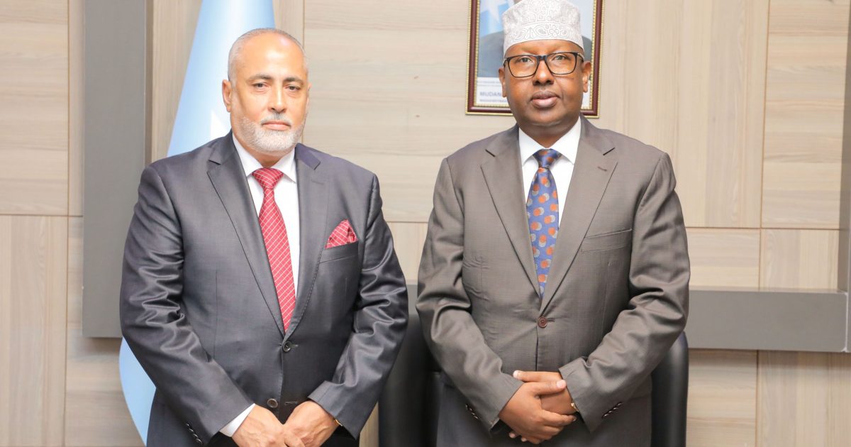 Wasiirka Arrimaha Dibadda Soomaaliya oo kala hadlay Siihayaha Safaaradda Liibiya xoojinta xiriirka labada dal