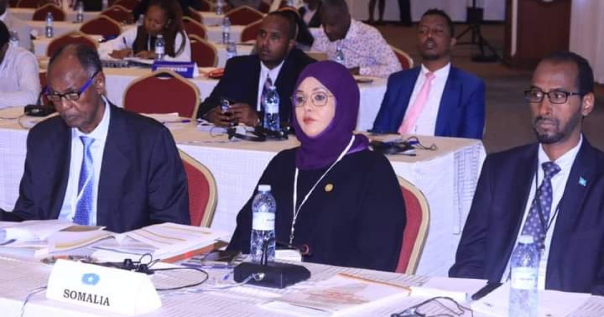 Guddoomiye Ku-xigeenka 1-aad ee Golaha Shacabka oo shirka Baarlamaannada uga qeybgashay Uganda