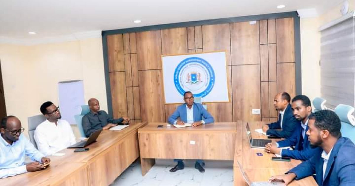 Guddoomiyaha Hay’adda SoDMA oo qaabilay Madax ka socotay Bankiga IBS