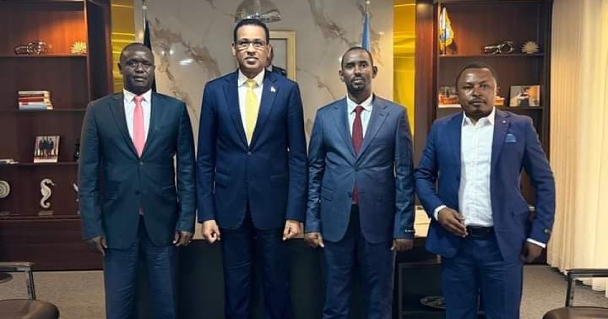 Safiirka Soomaaliya ee Kenya oo qaabilay xubno ka socday Warbaahinta ugu weyn Kenya