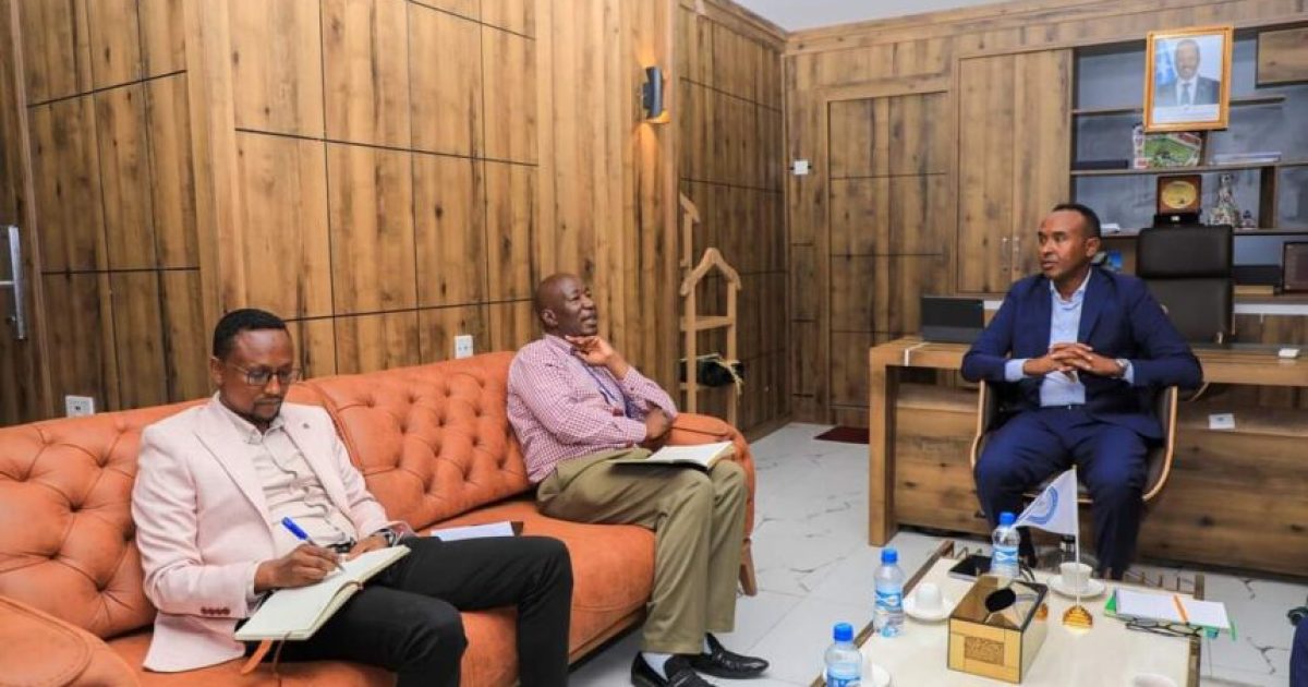 Guddoomiyaha SoDMA oo kula la qaatay wafdi ka socday Hay’adda UNOCHA