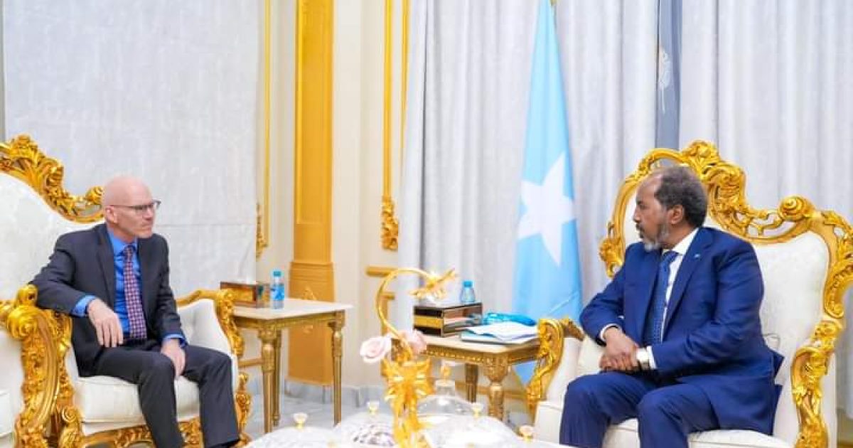 Madaxweynaha JFS oo qaabilay Ku-simaha Wakiilka gaarka ah Xoghayaha Guud ee QM