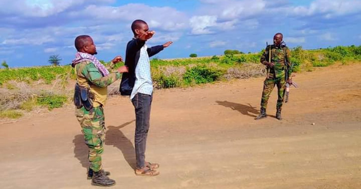 Cali Guudow oo ka tirsanaa Khawaarijta iskuna dhiibay ciidamada Xoogga