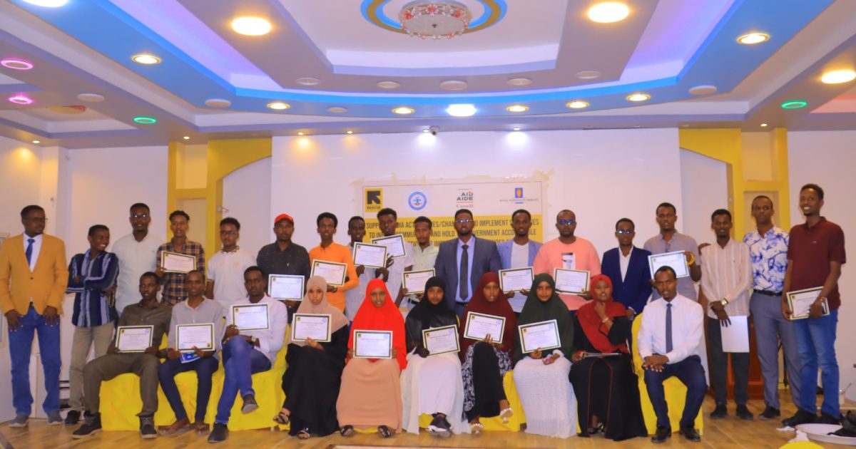 Ku dhawaad 40 suxufi oo tababar loogu soo gabagabeeyay Gaalkacyo “SAWIRRO”