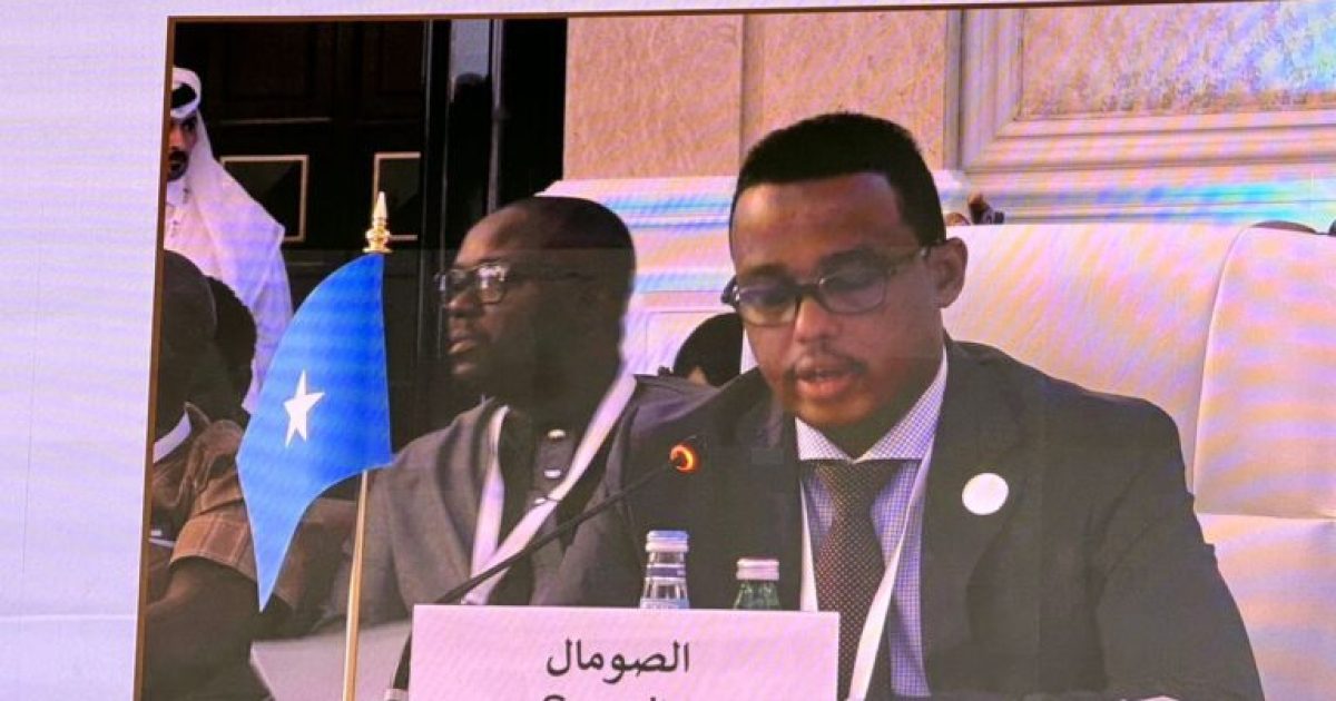 Wasiirka Shaqada oo Dalka Qatar uga qeybgalay shirka arrimaha shaqaalaha muhaajiriinta