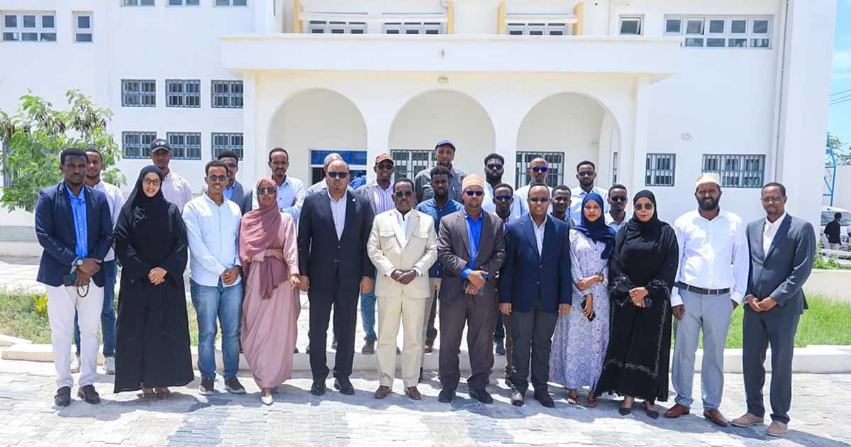 Wasiirka Arrimaha Gudaha XFS oo kormeeray xarunta Guddiga Madaxa Banaan ee Doorashooyinka