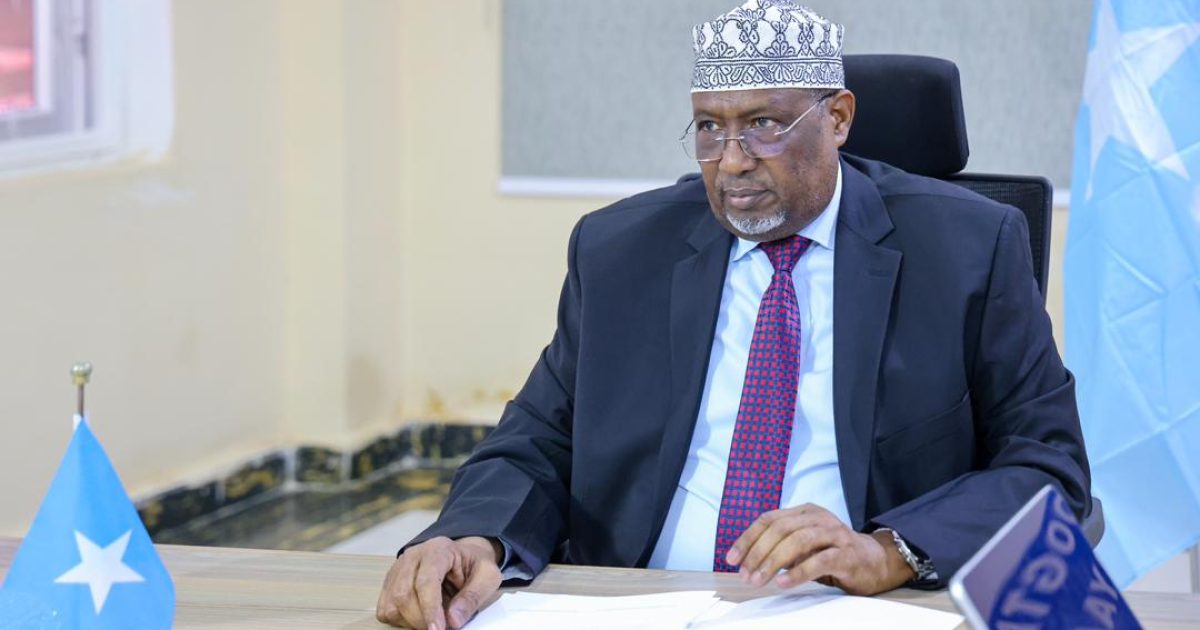 Guddoomiyaha Golaha Shacabka BJFS oo shir guddoomiyay kulanka guddiga joogtada ah oo ka dhacay Kismaayo