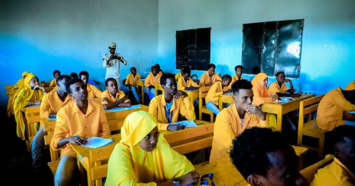 Taliyaha Ciidanka Booliiska oo kormeeray Dugsiga barbaarinta carruurta Agoonta ciidanka