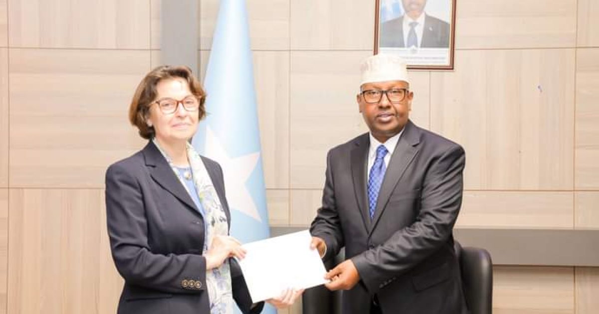 Somali Foreign Minister receives copy of credentials of Spanish Ambassador