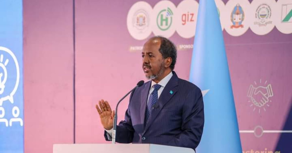 Madaxweyne Xasan Sheekh oo furay Shirweynaha xoojinta Iskaashiga EAC